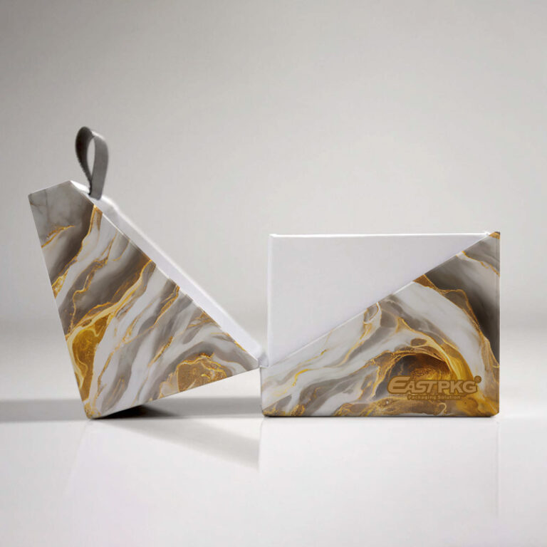 ANGLED CUEF RING BOX